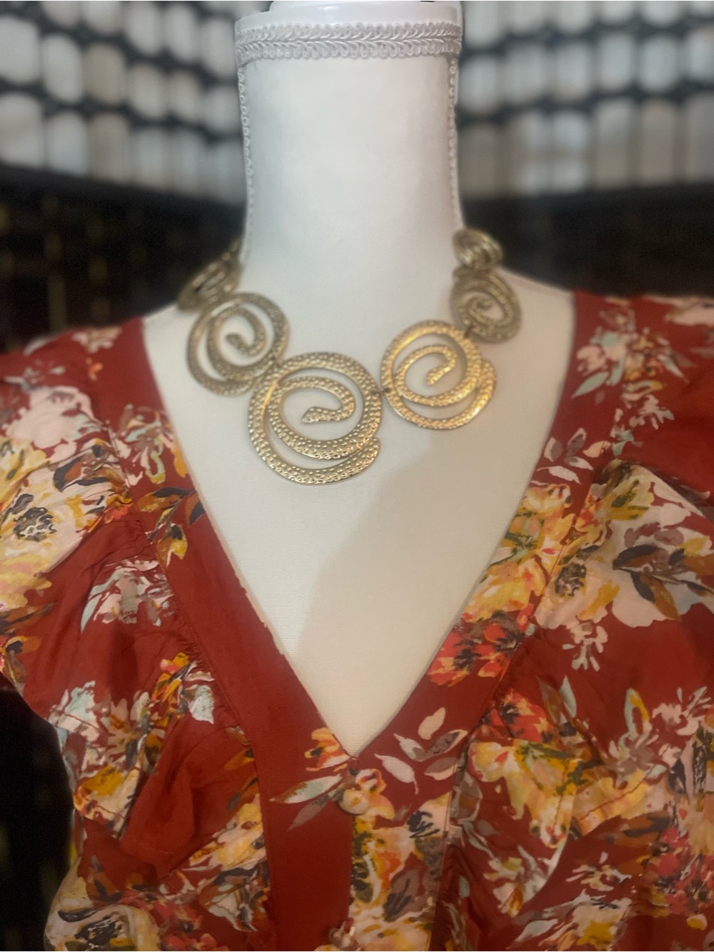 LC Lauren Conrad Rust Floral Maxi Dress with V-Neck - Picture 4 of 8